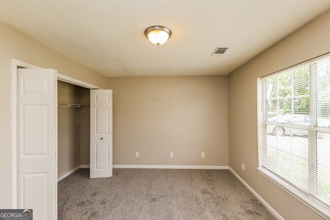 Building Photo - 3517 Ten Oaks Cir