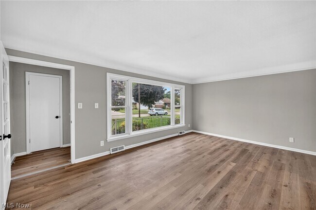 Building Photo - 1597 E 230th St