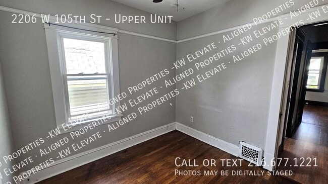 Building Photo - 2206 W 105th St