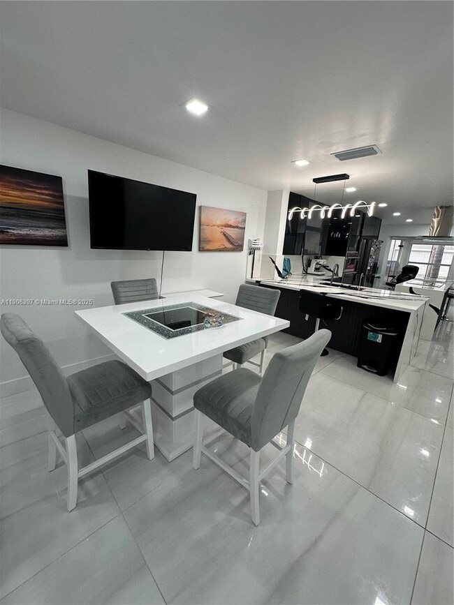 Building Photo - 1130 Oysterwood St