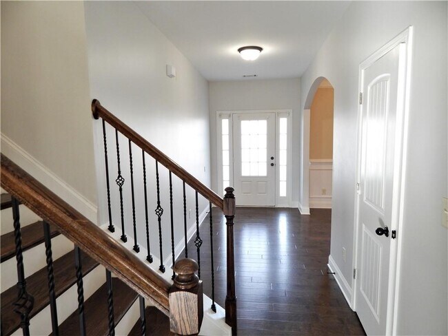 Building Photo - 2441 Melton Common Dr