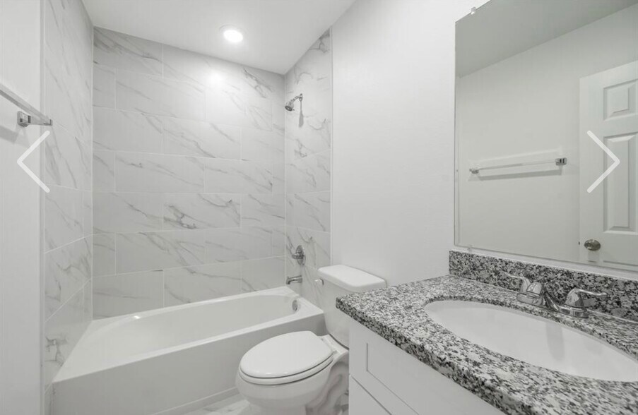 Building Photo - 7813 Laura Koppe Rd