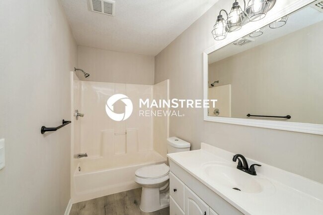 Building Photo - 4 Bedroom Pet-Friendly Home in NEW PORT RICHEY, FL with Main Street Renewal