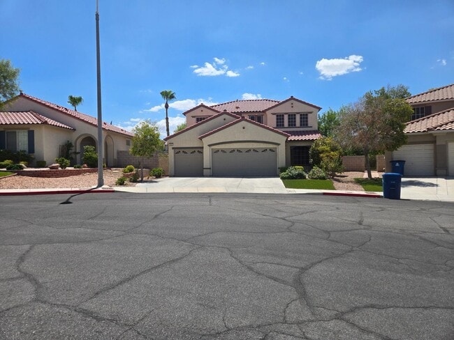 Primary Photo - A Fabulous 3 Bedroom Home in Seven Hills
