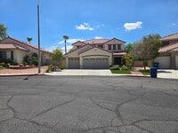 Building Photo - A Fabulous 3 Bedroom Home in Seven Hills