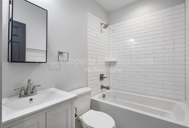 Building Photo - 2702 P St