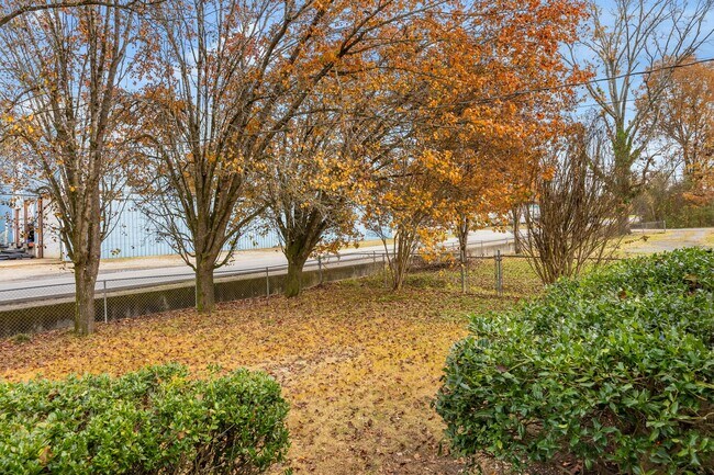 Building Photo - 1531 Wilson Rd