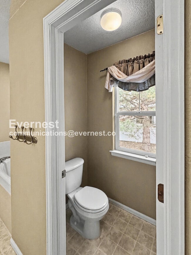 Building Photo - 10158 Autumn Blaze Trail