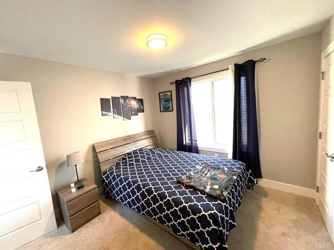 Building Photo - 3046 Fulton St