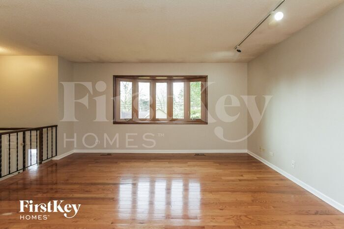 Building Photo - 325 Ramble Rd