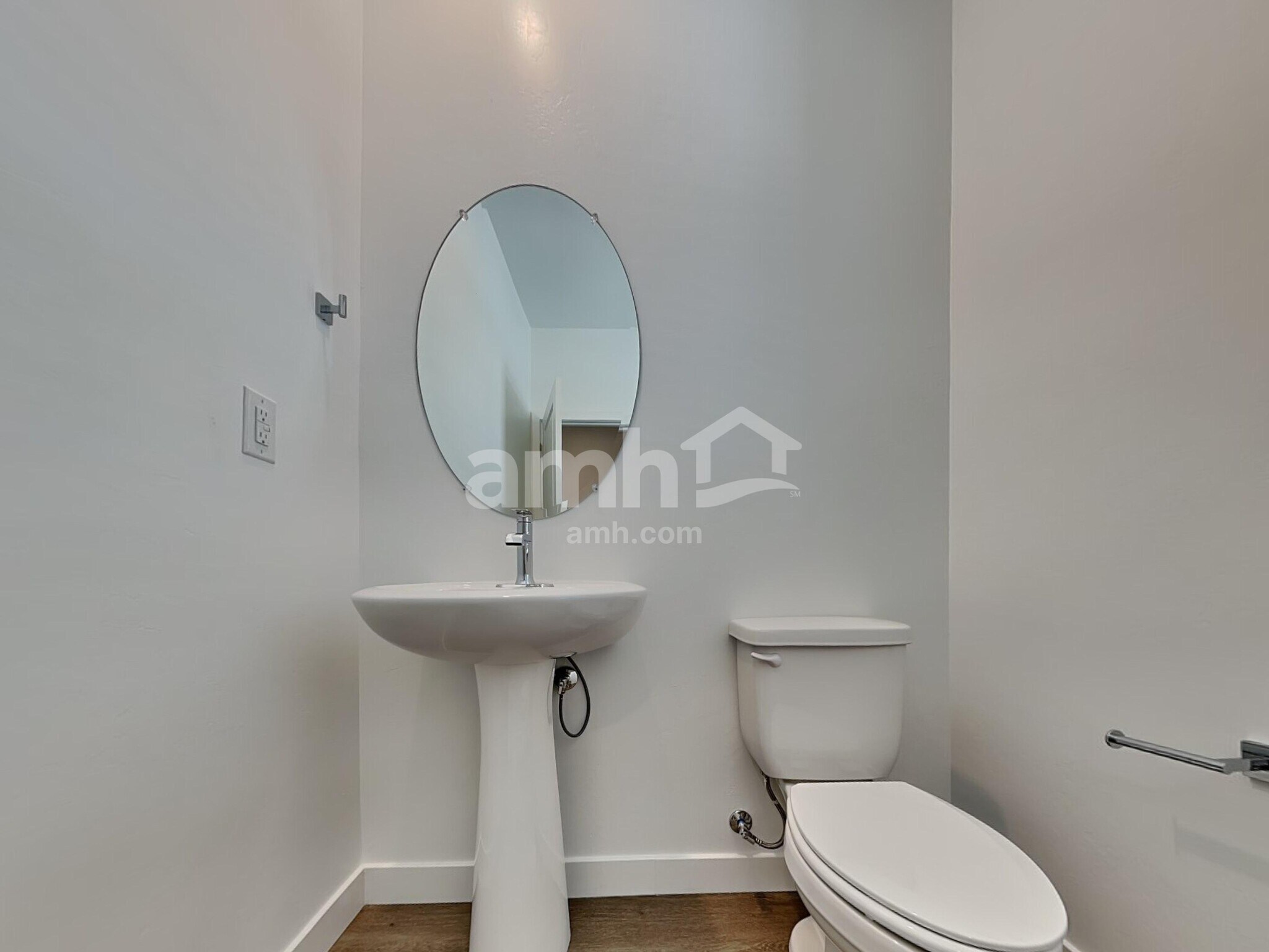Building Photo - 9543 E Friedel Dr