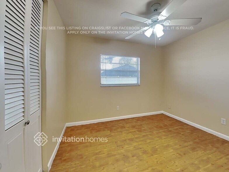 Building Photo - 8303 W Hiawatha St