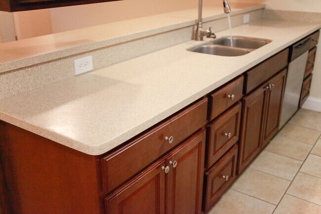 Building Photo - Gorgeous home rental in Virginia Beach!