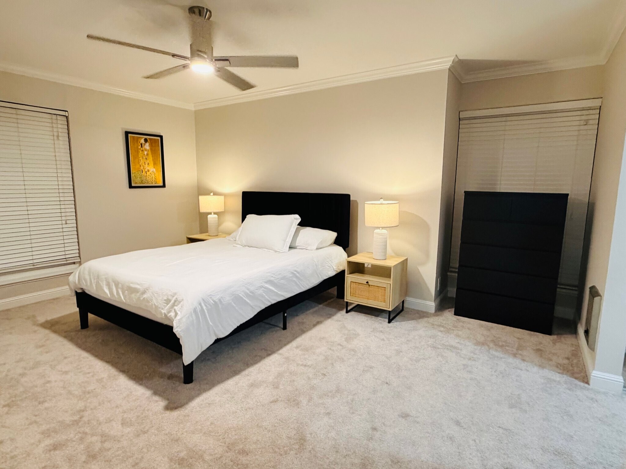 Building Photo - 8985 Alcosta Blvd