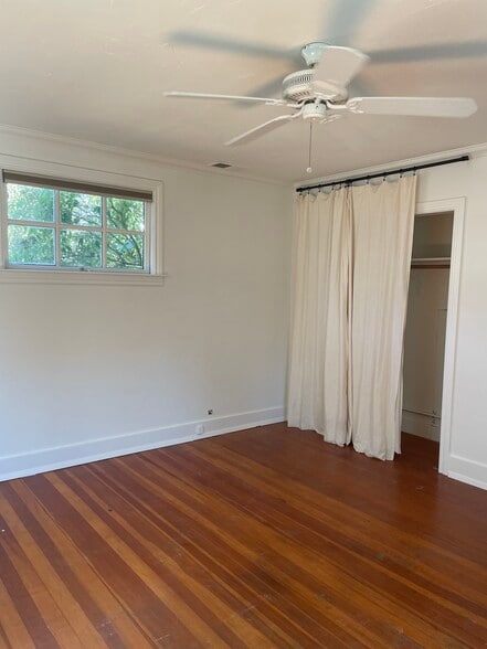 Master bedroom. - 920 Gravenstein Ave