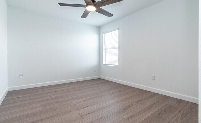 Building Photo - 6378 Windwood Wy