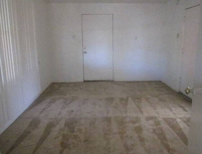 Building Photo - Charming 4-Bedroom Home in Hudson Park – L...