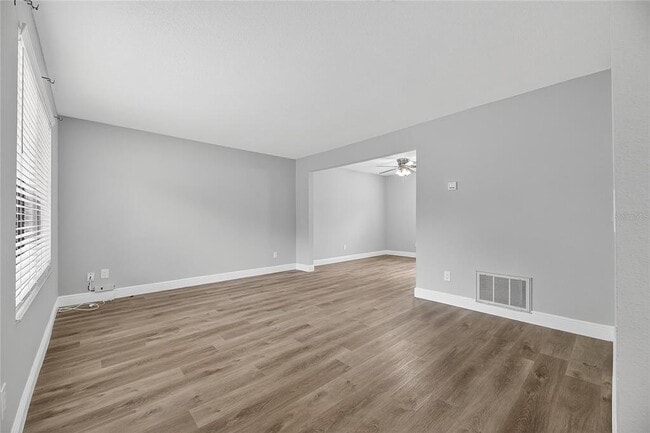 Building Photo - 519 Sweetleaf Dr