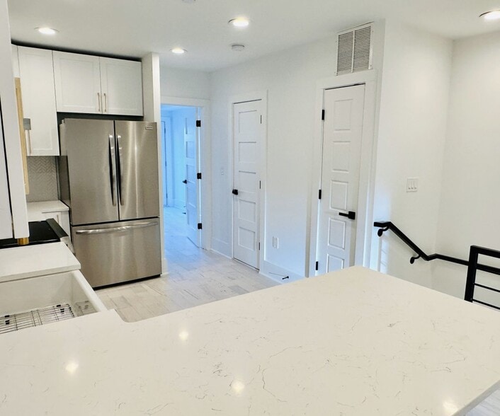 Building Photo - 1314 5th St NW