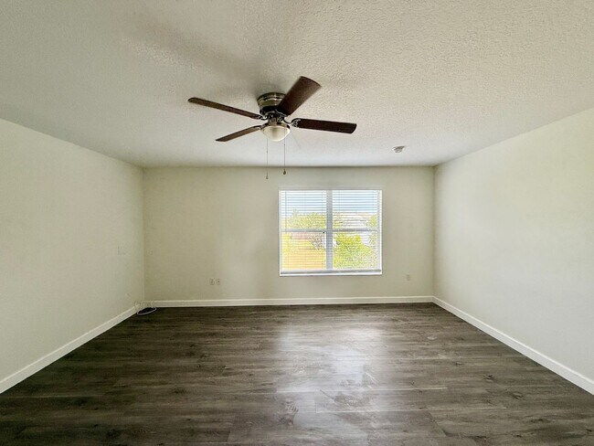 Building Photo - GORGEOUS, Large Completely Renovated Two-Story 4/2.5 PLUS LOFT in POINCIANA VILLAGES!