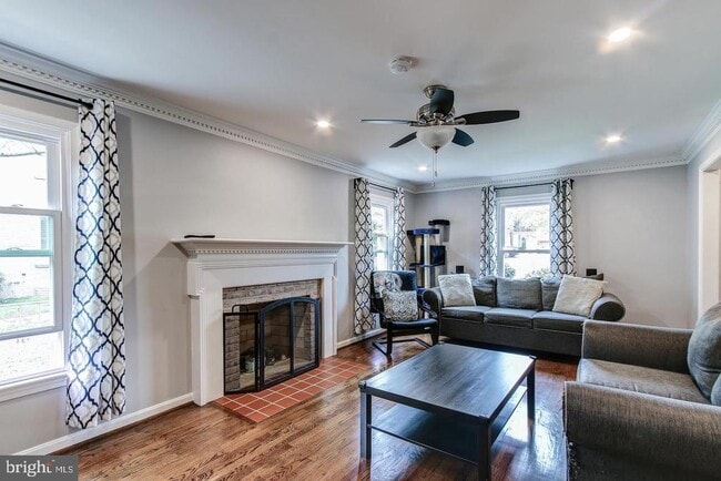 Building Photo - 4054 Norbeck Square Dr