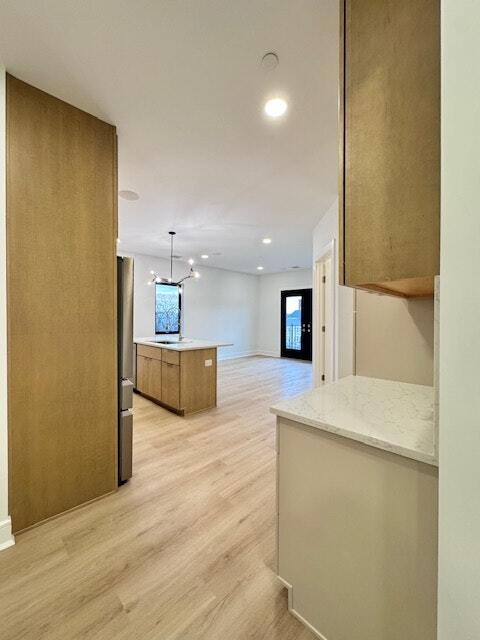 Building Photo - 85 W High St