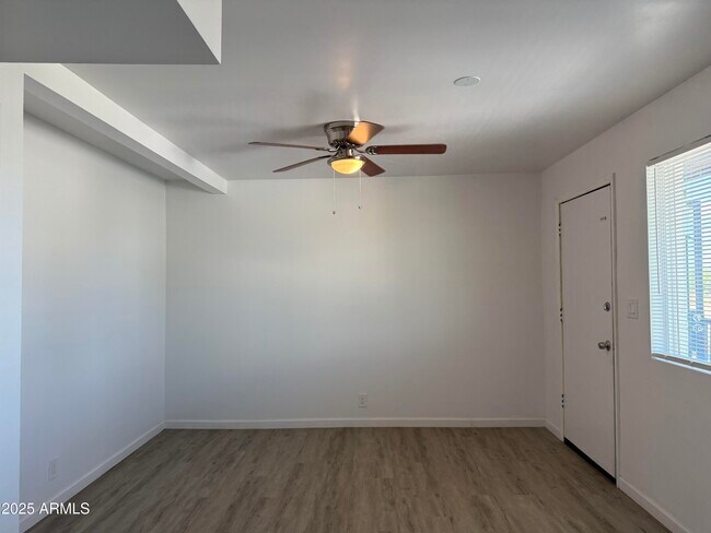 Building Photo - 4619 S 16th St