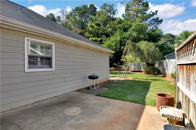 Building Photo - 127 Lauren Ln
