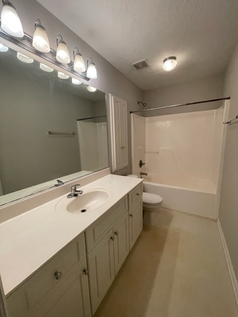 Building Photo - 504 Edgecliff Ln