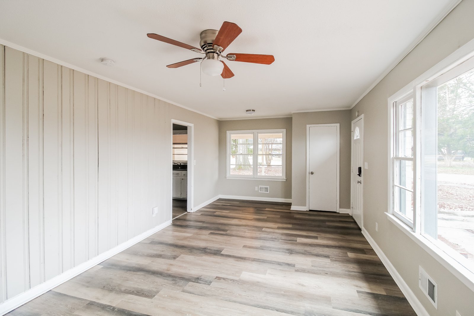 Building Photo - 101 Briardale Ave