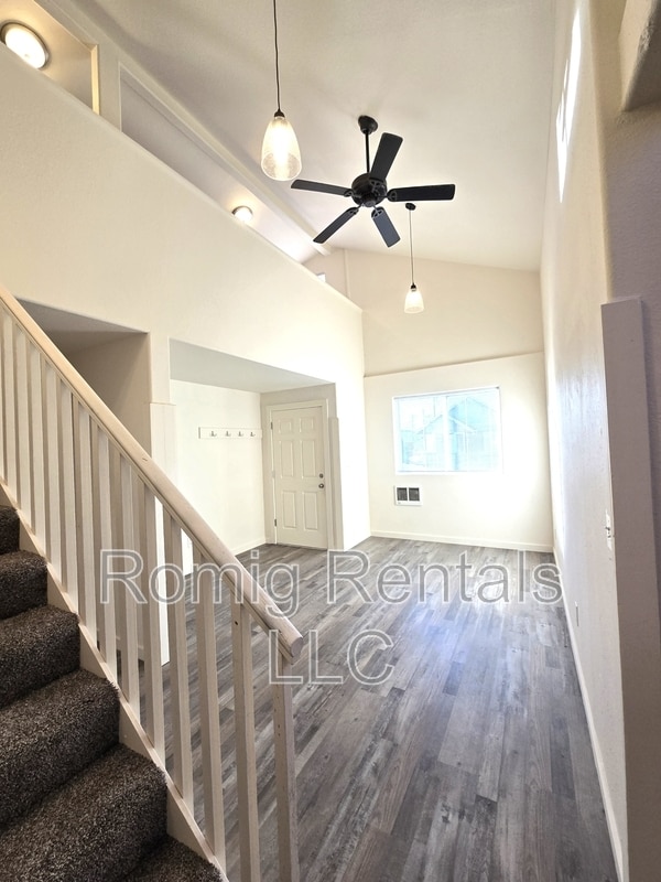 Building Photo - Cent- 1206 B Street