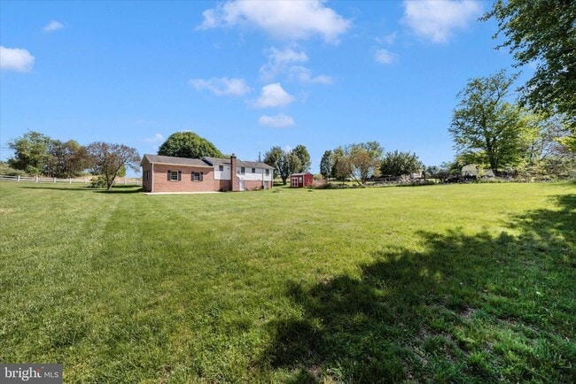 Building Photo - 1545 Tuscawilla Dr