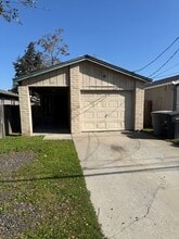 Building Photo - 591 N 4th Ave