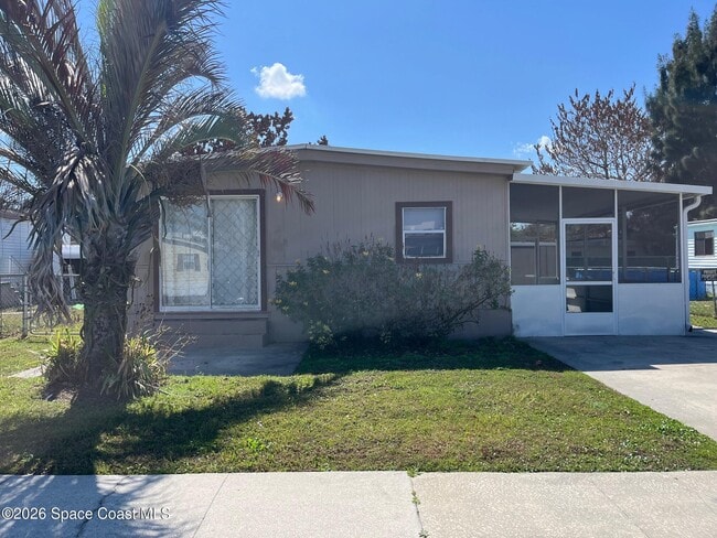 Building Photo - 2540 Chatham Way NE