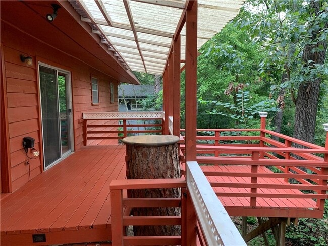 Building Photo - 40 Hatcher Dr