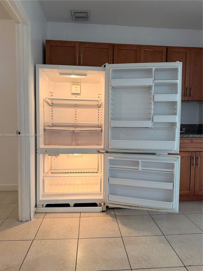 Building Photo - 2412 NW 34th St