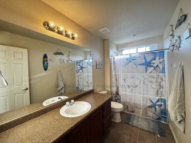 Building Photo - Gorgeous 4 Bedroom House in Falcon