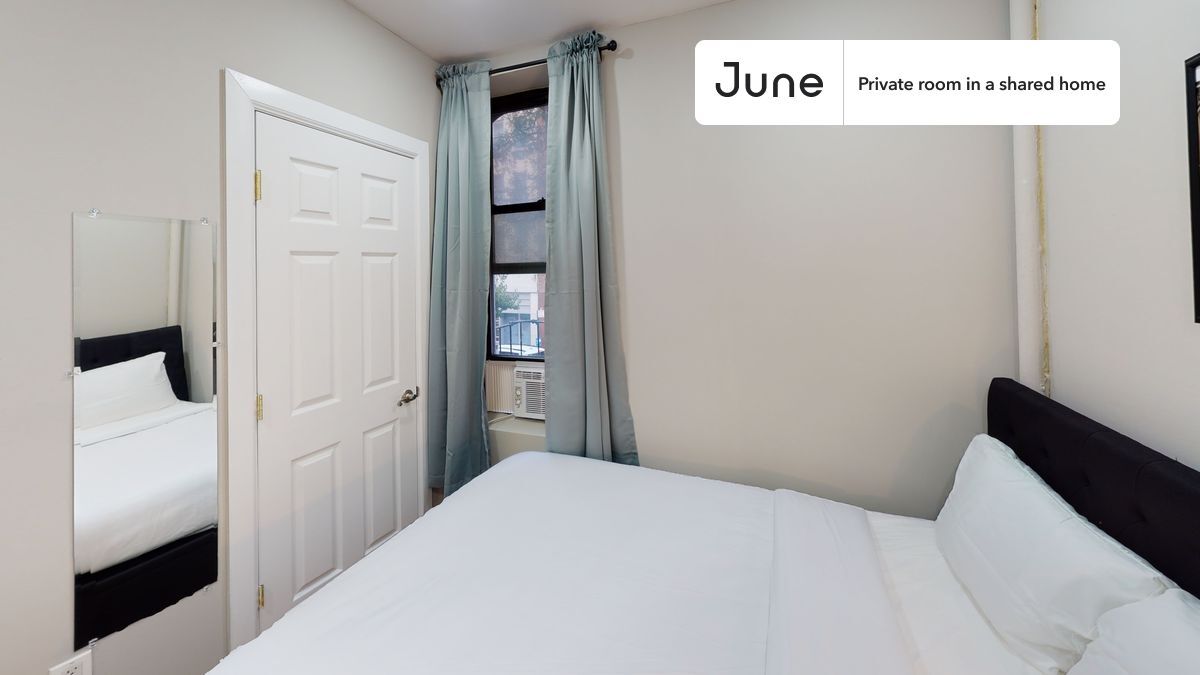 Building Photo - Room in Shared 3 bed/1 bath home