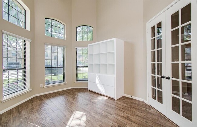 Building Photo - 13719 Kingston River Ln