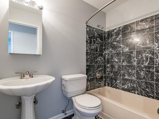 Building Photo - 2226 Abbeywood Dr