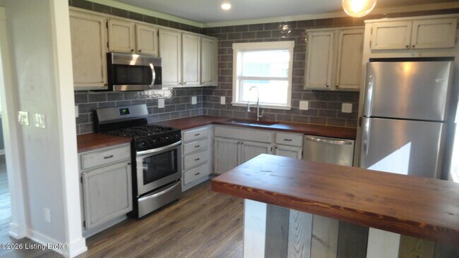 Building Photo - 1406 Mill Race Rd