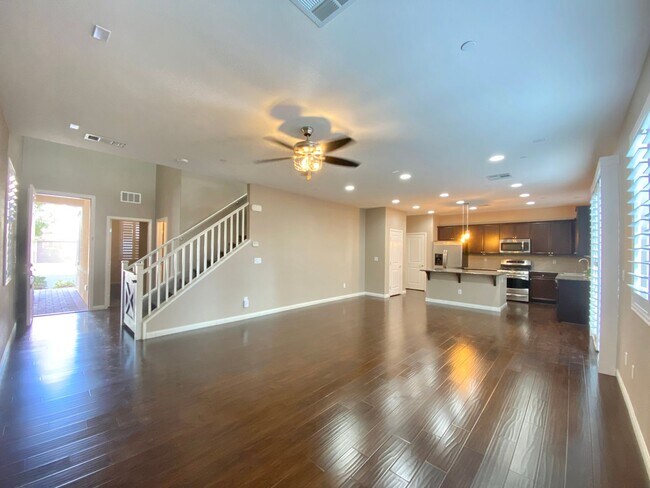Building Photo - 3621 Vino Biano Ave