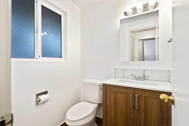 Building Photo - 367NW