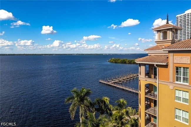 Building Photo - 2825 Palm Beach Blvd