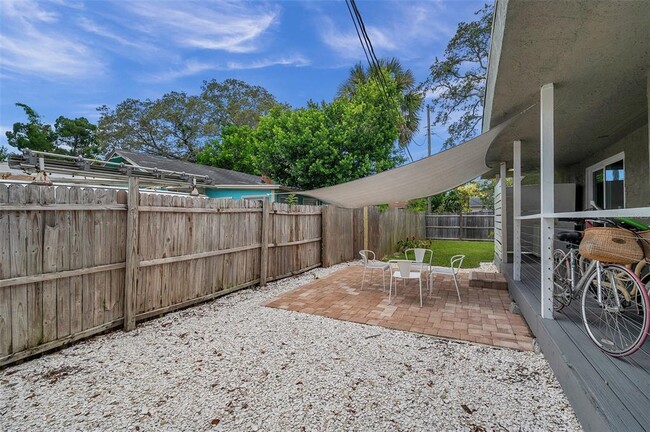 Building Photo - 1703 Newark St S