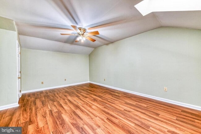 Building Photo - 307 Glenn Rose Cir