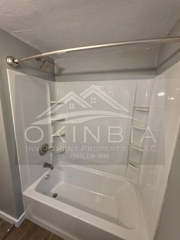 Building Photo - 2540 Catalpa Dr.