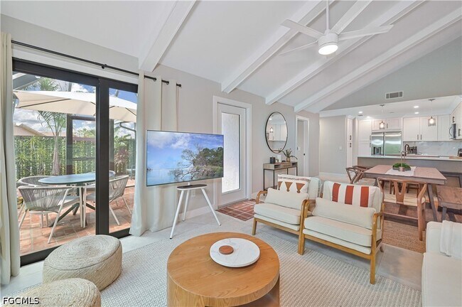 Building Photo - 6386 Royal Woods Dr
