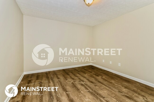 Building Photo - 2913 Dumesnil St