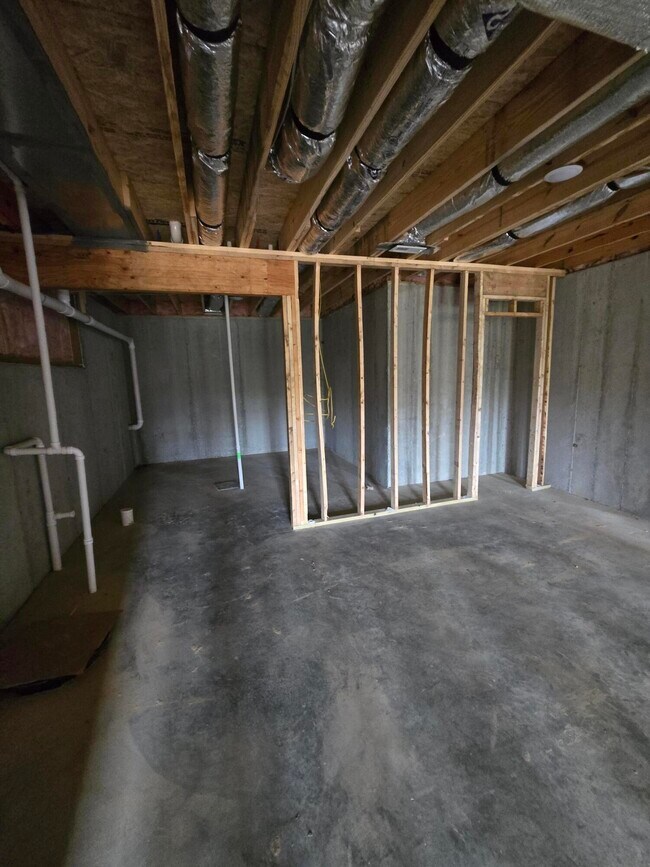 Building Photo - 737 Yellowstone Trl